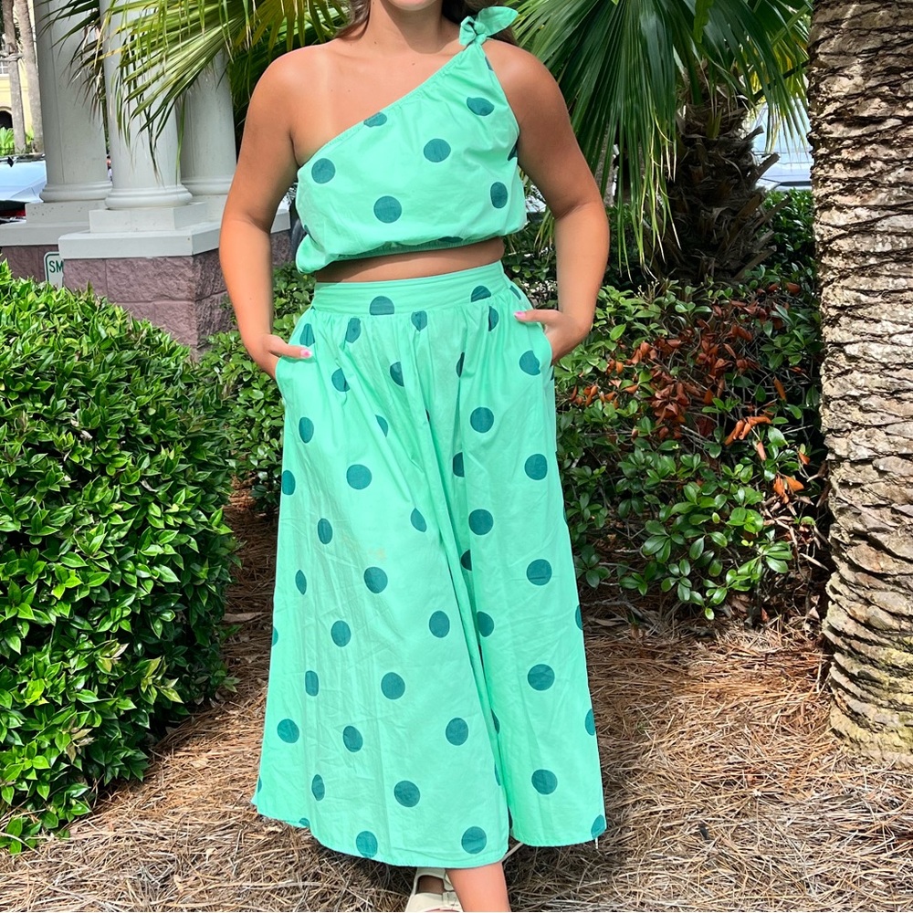 Green Polka Dot One-Shoulder Dress